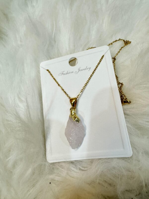 Trendy Stone Pendent - Image 3