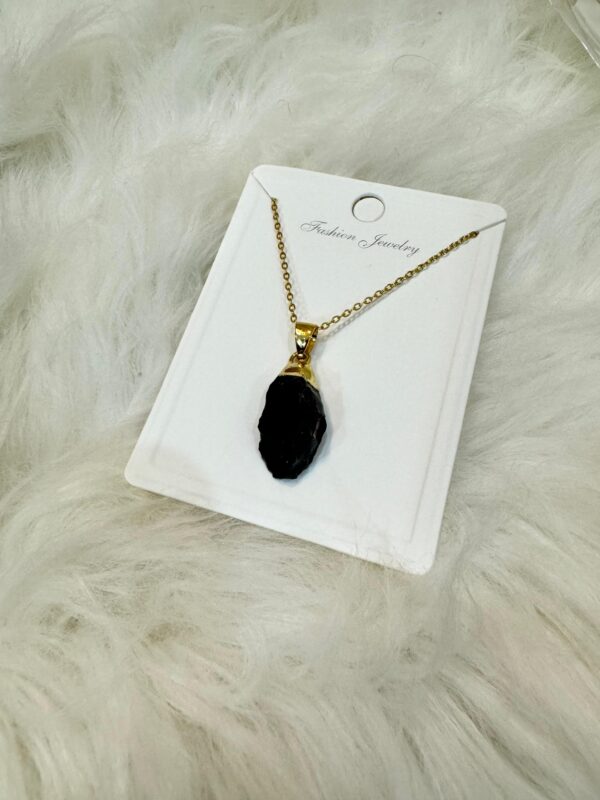 Trendy Stone Pendent - Image 4